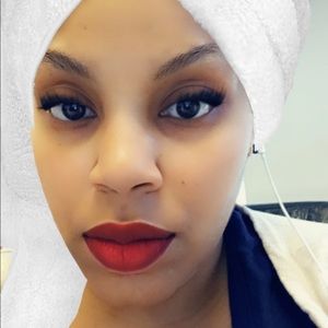 Meet your Posher, Sade